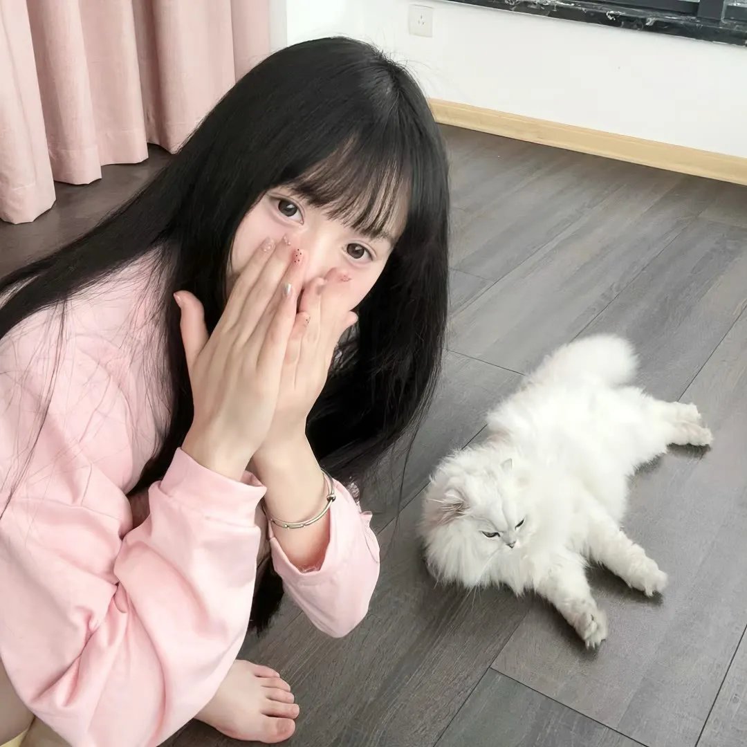 隔壁的吸血鬼美眉